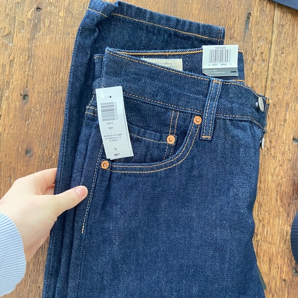 501 LEVI’S JEANS BRAND NEW, WITH TAGS - Picture 3 of 6